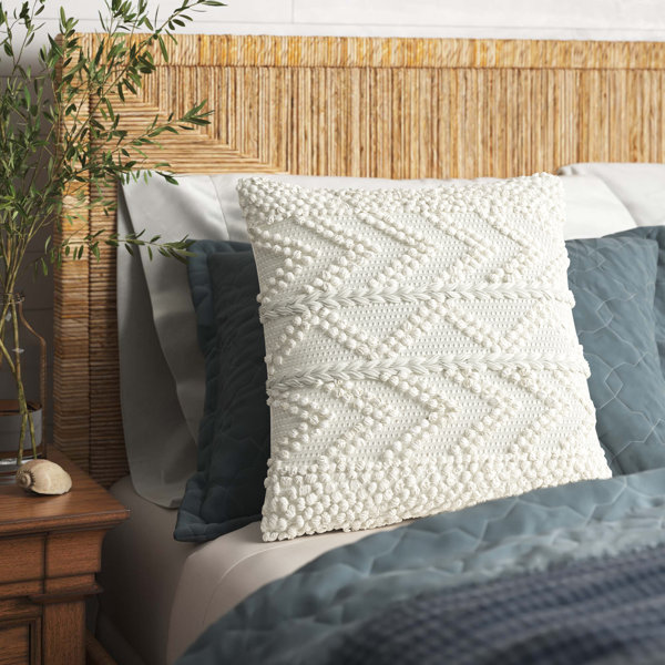 Wayfair throws outlet and cushions